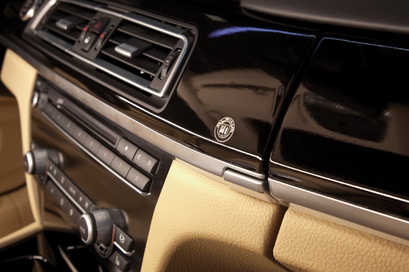 Name:  2011_bmw_alpinab7_bdg_ft_1101132_815.jpg
Views: 4040
Size:  102.5 KB