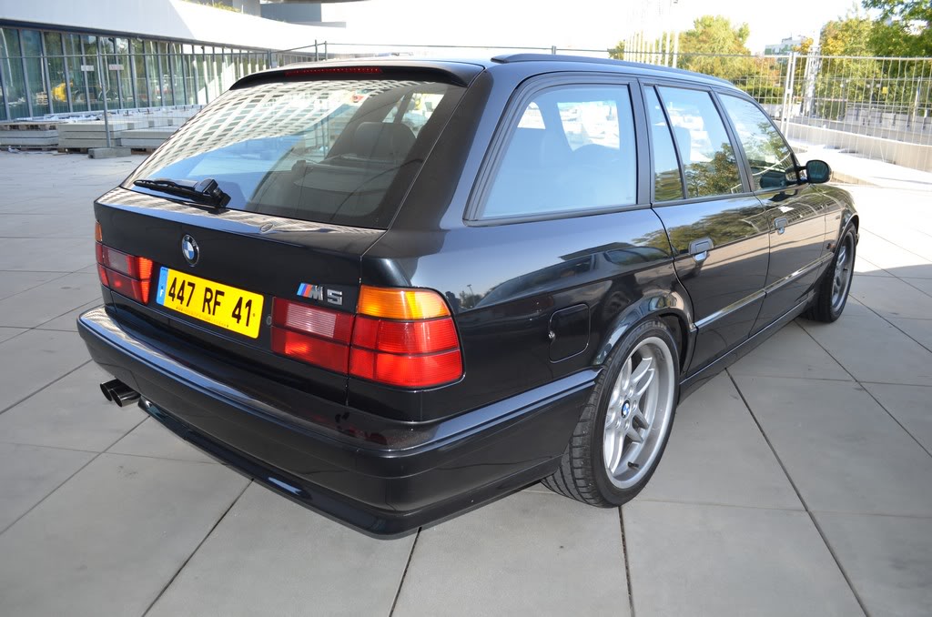 Name:  e34 M5 bonhams auction  DSC_0086.jpg
Views: 15443
Size:  120.5 KB