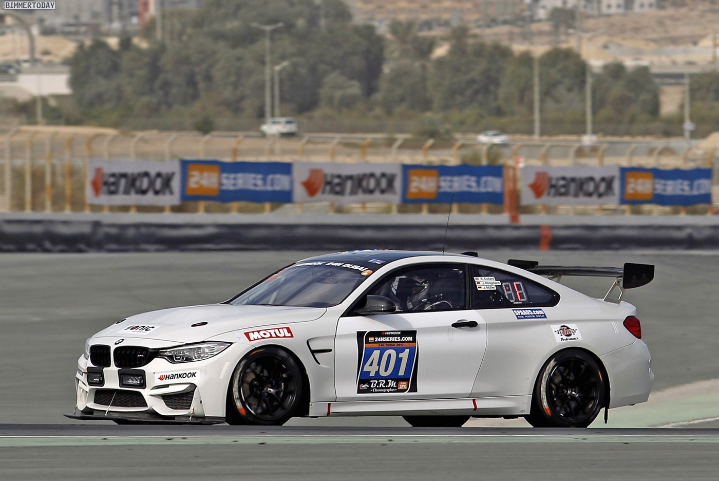 Name:  24h-Dubai-2017-BMW-M4-GT4-02.jpg
Views: 8874
Size:  239.5 KB