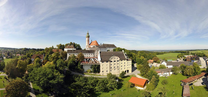 Name:  Kloster Andrechs mdb_109617_kloster_andechs_panorama_704x328.jpg
Views: 26559
Size:  59.1 KB