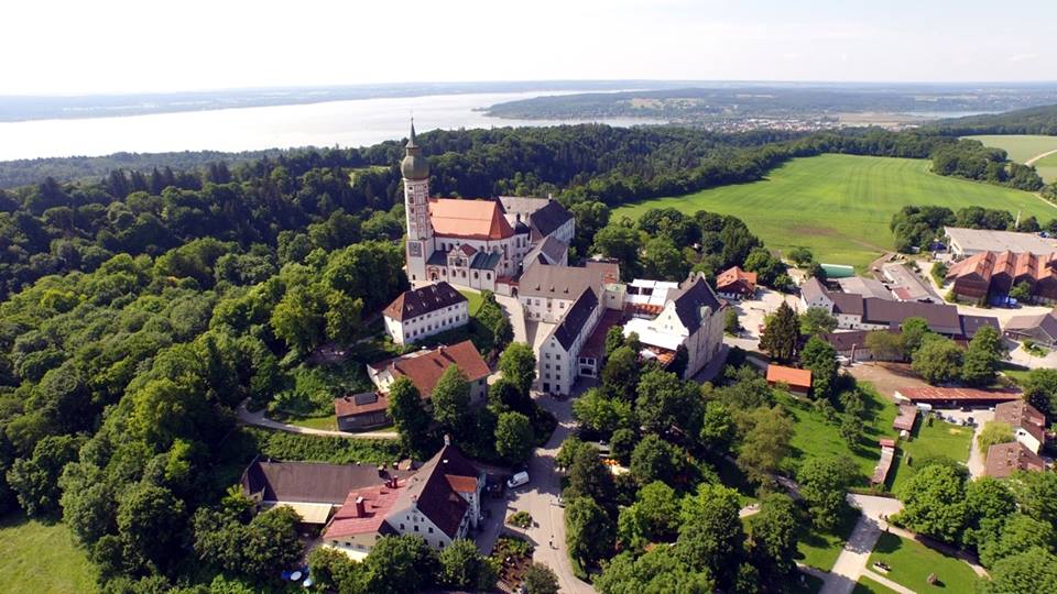 Name:  Kloster Andrechs11406952_10153334956172383_5282984285131791715_n.jpg
Views: 18889
Size:  101.7 KB