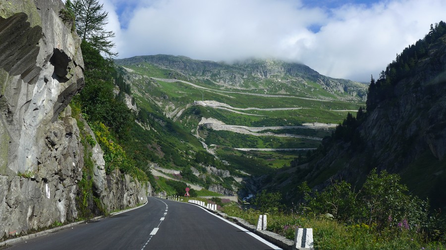 Name:  Furka Pass  P1080474.jpg
Views: 13087
Size:  181.5 KB