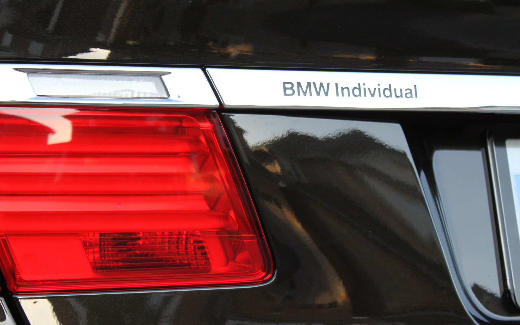 Name:  BMW_Individual_Chrome_Strip_Installed.jpg
Views: 3886
Size:  340.7 KB
