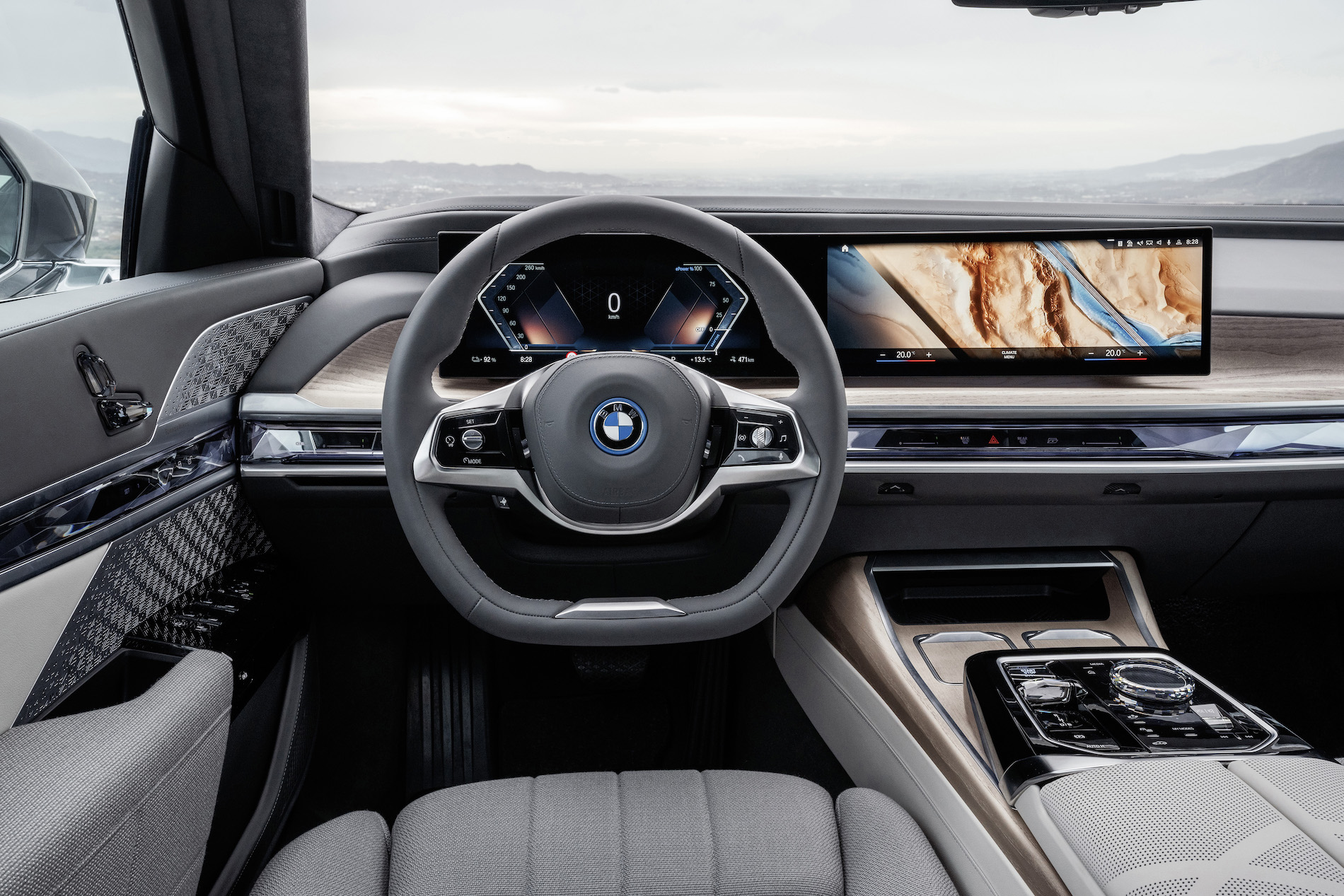 Name:  P90458249_highRes_the-new-bmw-i7-xdriv.jpg
Views: 4169
Size:  687.5 KB