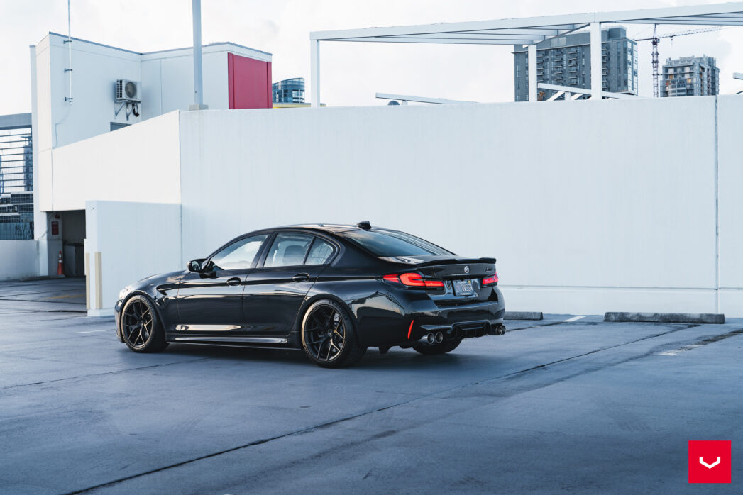 Name:  BMW-F90-M5-Hybrid-Forged-Series-HF-5--Vossen-Wheels-2023-2114-1047x698.jpg
Views: 53
Size:  124.6 KB