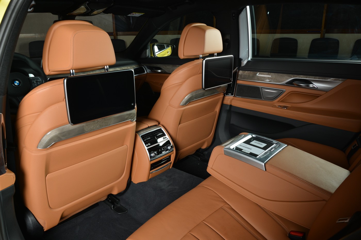 Name:  12-bmw-730li-geel-abu-dhabi.jpg
Views: 13910
Size:  204.4 KB