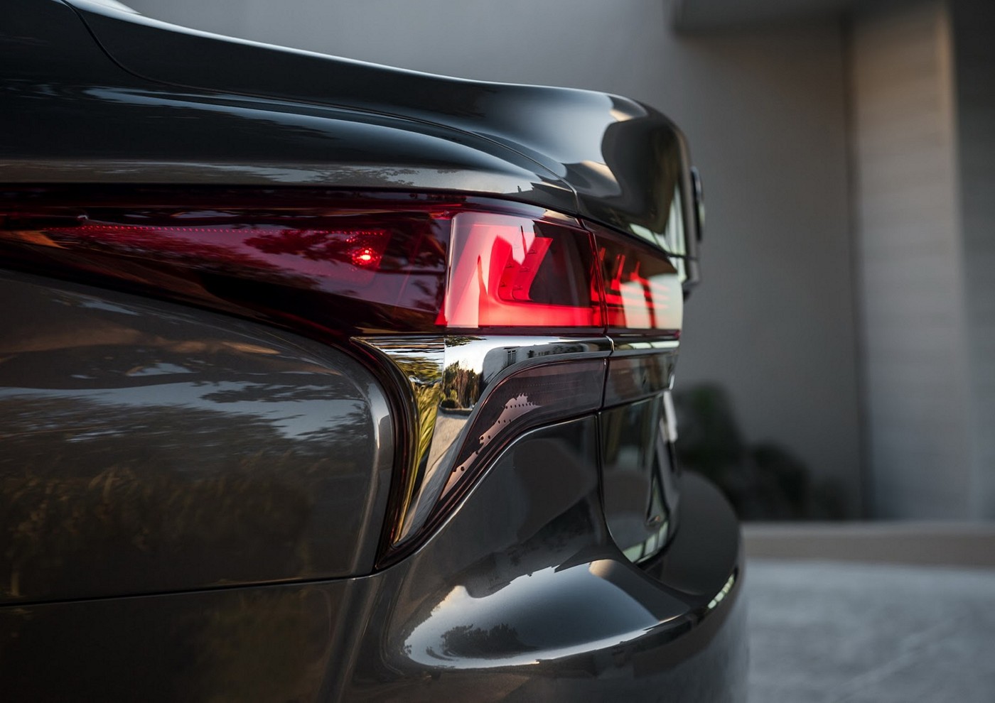 Name:  2018-Lexus-LS-16.jpg
Views: 3647
Size:  177.8 KB