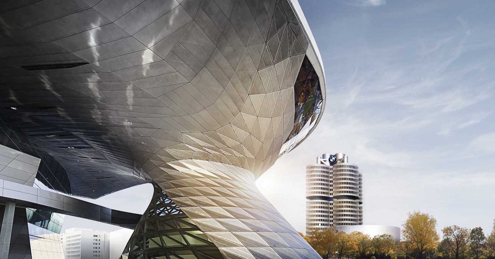 Name:  P90211612-bmw-welt-bmw-group-corporate-headquarters-02-2016-2415px.jpg
Views: 2712
Size:  121.1 KB