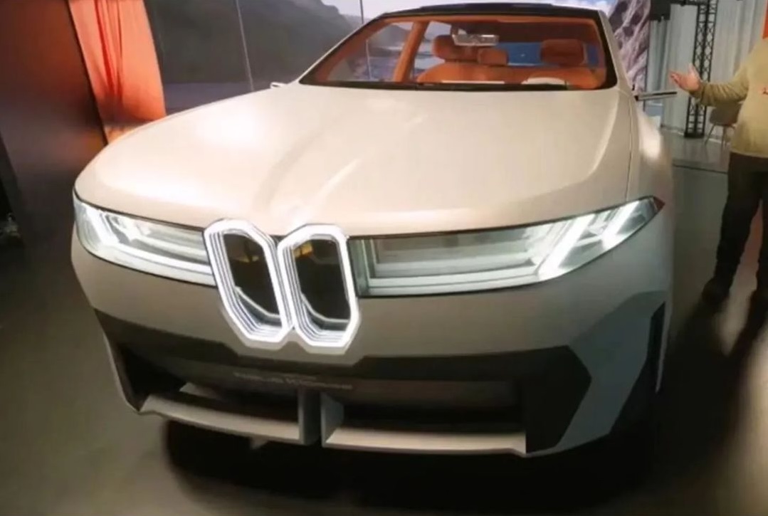 Name:  BMW Vision Neue Klasse X Leaked.jpg
Views: 34496
Size:  127.7 KB