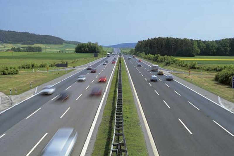 Name:  Autobahn A9 heading North out of Munich   136000-004-AC29E627.jpg
Views: 1310
Size:  76.5 KB